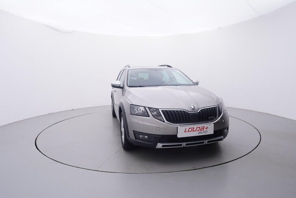OV190V09686_17.webp_OCTAVIA Scout 2.0 TDI 110 kW automat