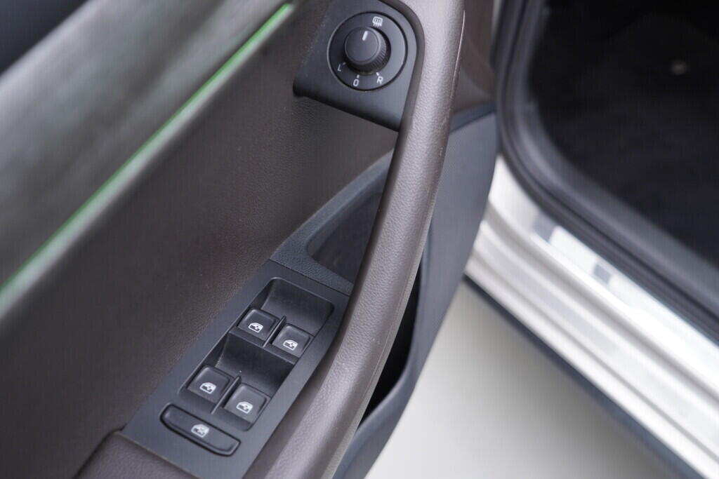 OV190V09686_20.webp_OCTAVIA Scout 2.0 TDI 110 kW automat