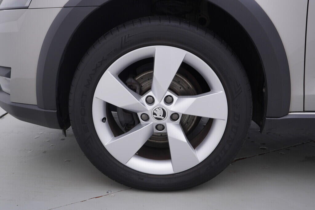 OV190V09686_43.webp_OCTAVIA Scout 2.0 TDI 110 kW automat