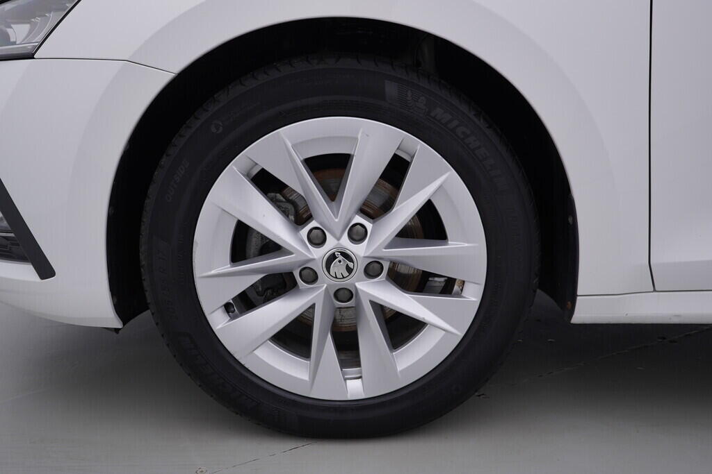 OV190V09688_40.webp_OCTAVIA Style 1.0 TSI 81 kW manuál, DPH