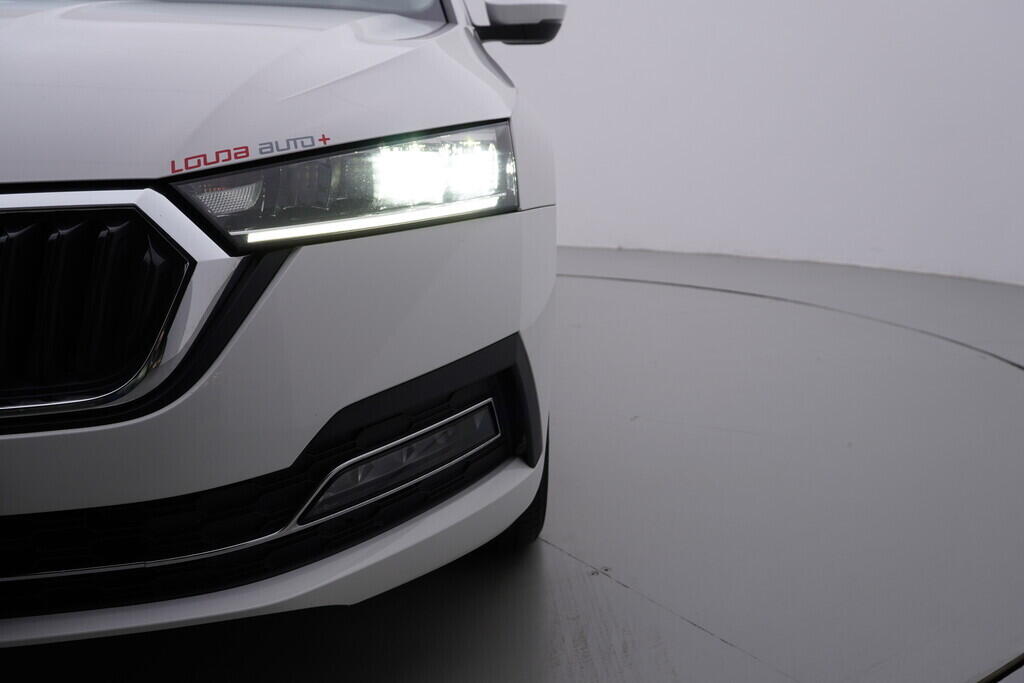 OV190V09688_41.webp_OCTAVIA Style 1.0 TSI 81 kW manuál, DPH