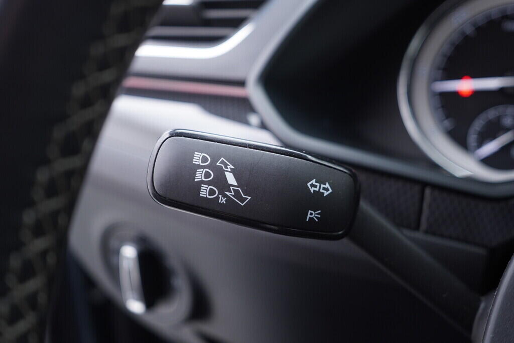 OV190V09690_25.webp_SUPERB SportLine 2.0 TDI 140 kW automat