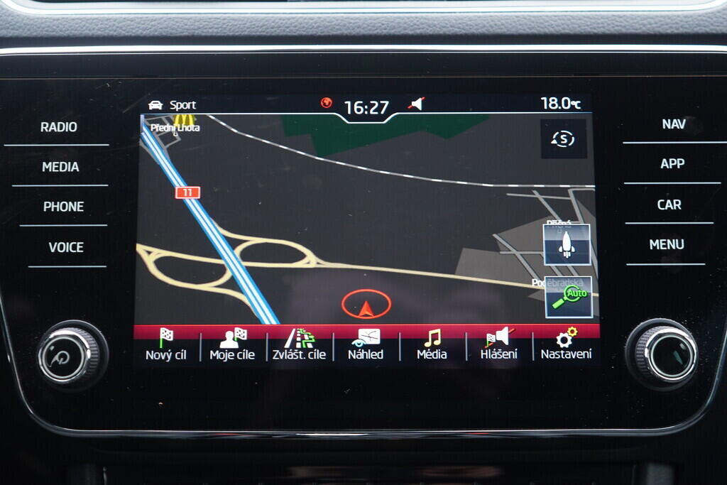 OV190V09690_34.webp_SUPERB SportLine 2.0 TDI 140 kW automat