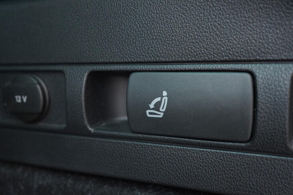 OV190V09690_42.webp_SUPERB SportLine 2.0 TDI 140 kW automat