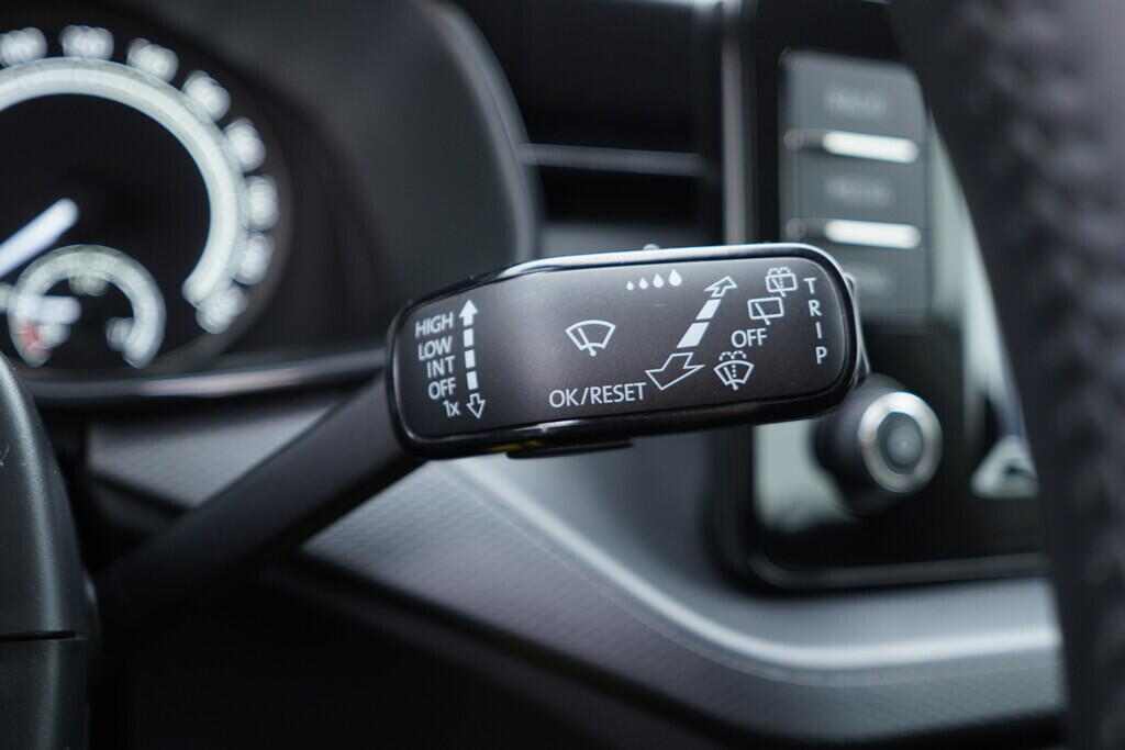 OV190V09691_24.webp_SCALA Ambition 1.0 TSI 81 kW manuál, DPH