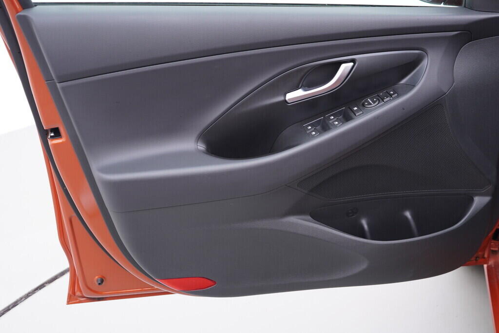 OV190V09692_19.webp_I30  1.0 T-GDi 74 kW manuál, DPH