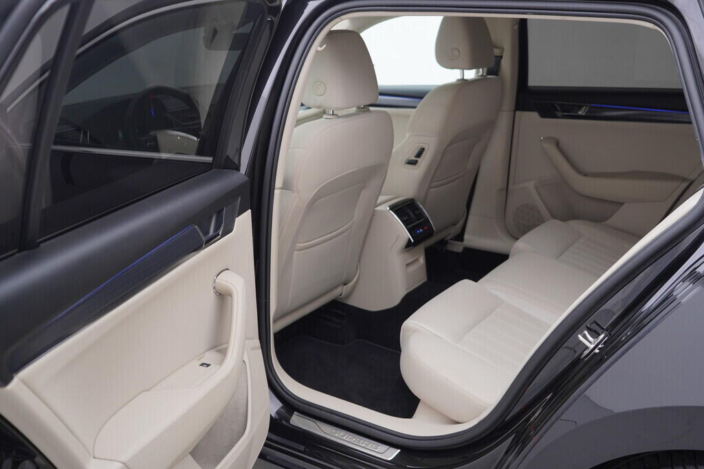 OV190V09695_36.webp_SUPERB Style 2.0 TDI 110 kW automat