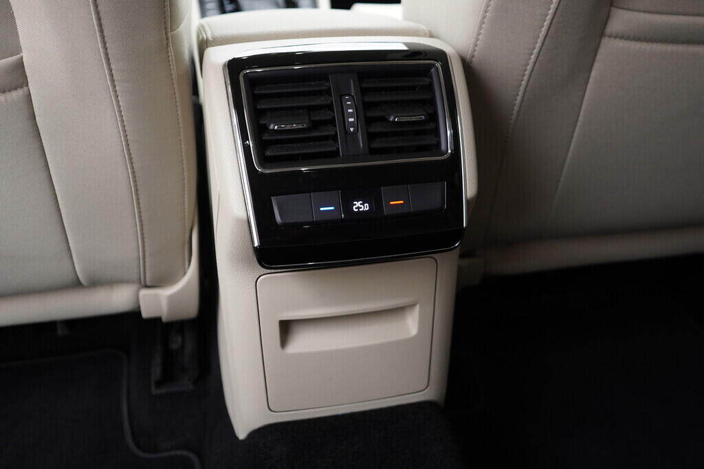 OV190V09695_37.webp_SUPERB Style 2.0 TDI 110 kW automat