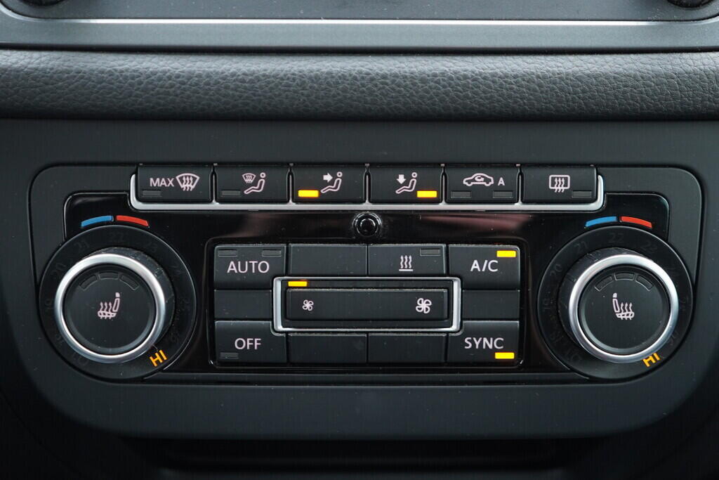 OV190V09696_36.webp_TIGUAN Highline 2.0 TDI 130 kW automat