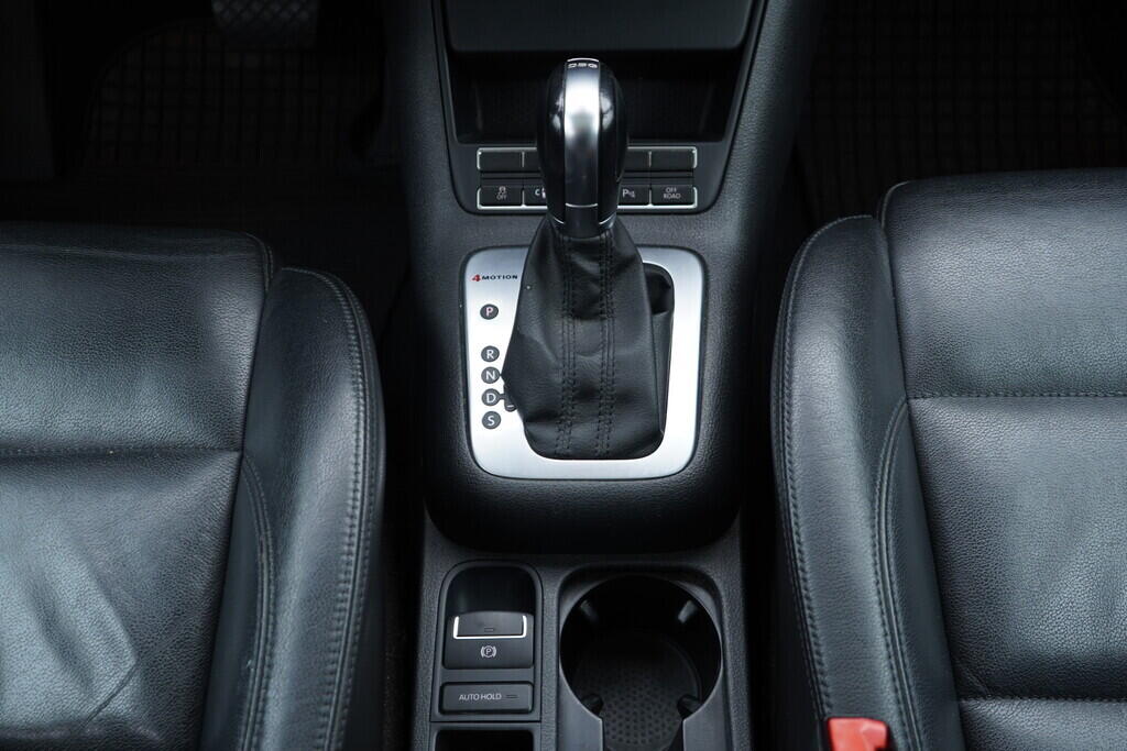 OV190V09696_37.webp_TIGUAN Highline 2.0 TDI 130 kW automat