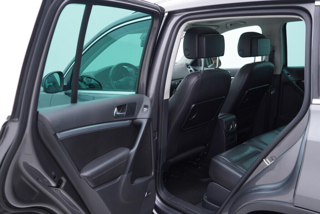 OV190V09696_39.webp_TIGUAN Highline 2.0 TDI 130 kW automat