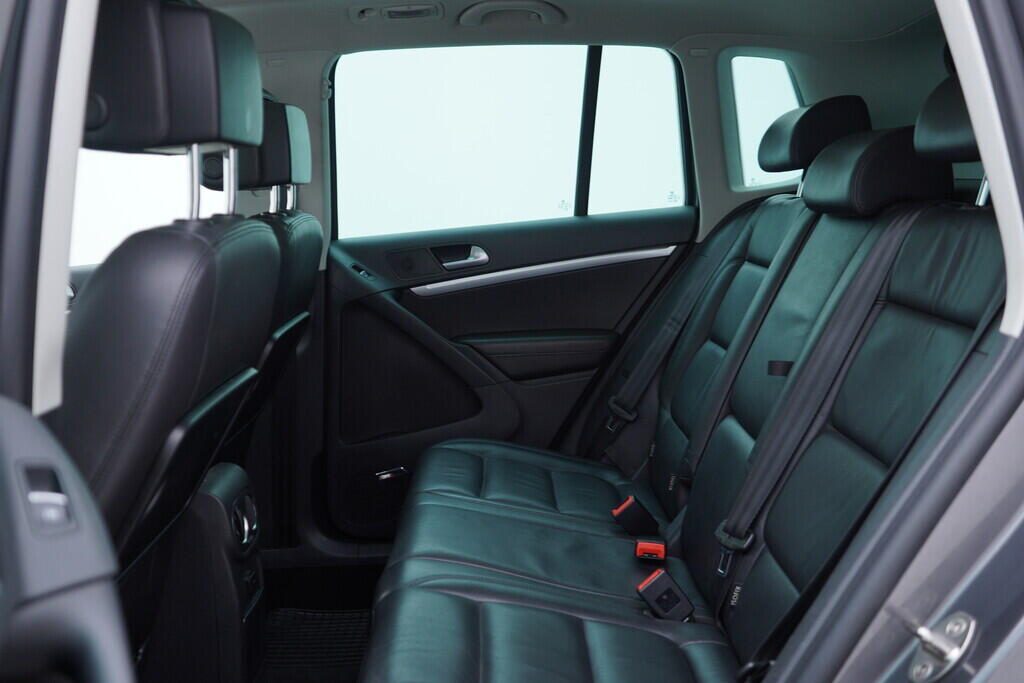 OV190V09696_41.webp_TIGUAN Highline 2.0 TDI 130 kW automat