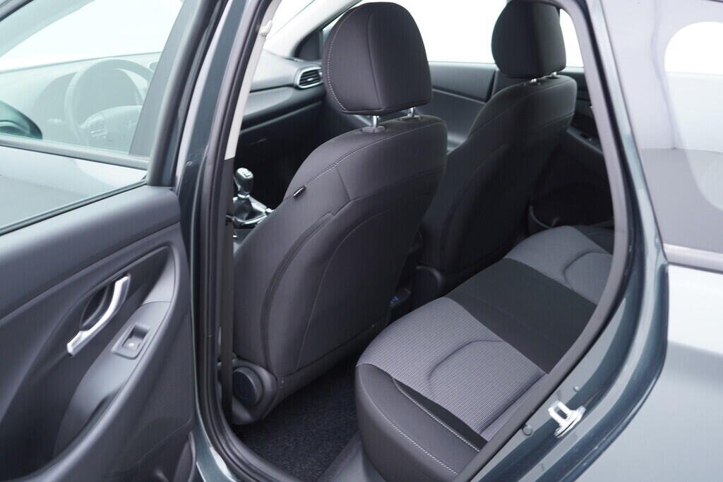 OV190V09699_35.webp_I30  1.0 T-GDi 74 kW manuál, DPH