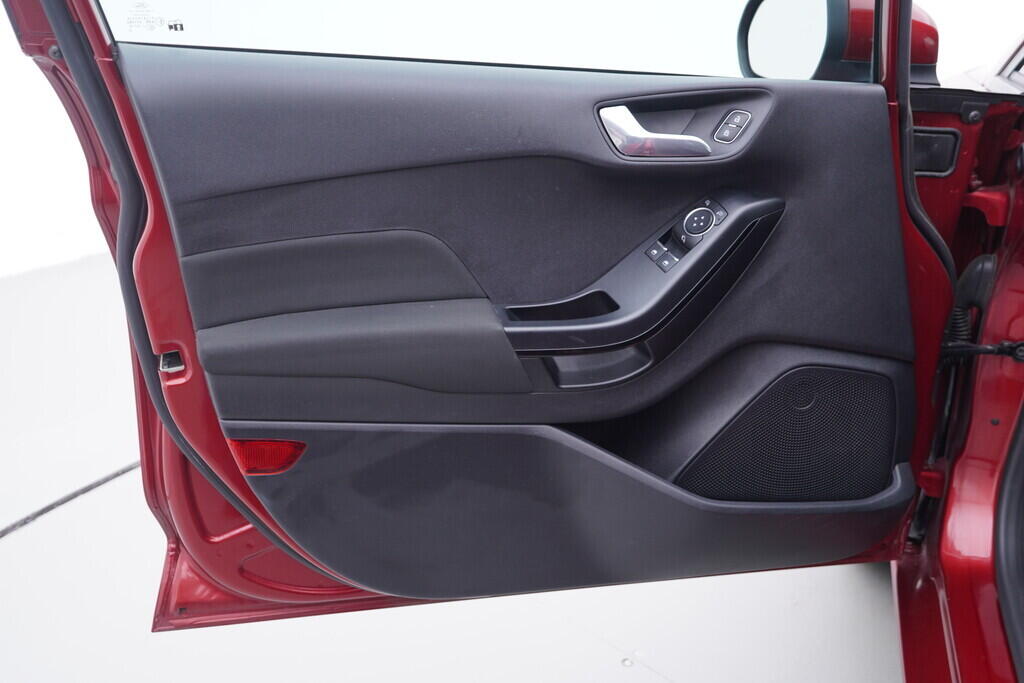 OV190V09700_19.webp_FIESTA Cool&Connect 1.1  63 kW manuál