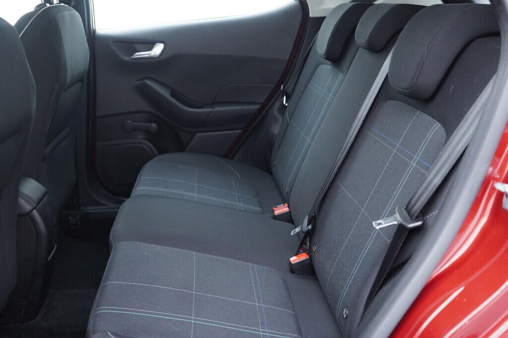 OV190V09700_32.webp_FIESTA Cool&Connect 1.1  63 kW manuál