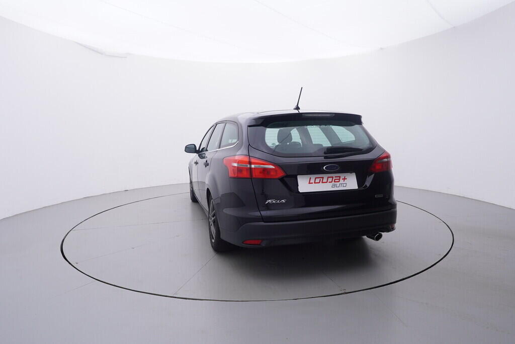 OV190V09702_13.webp_FOCUS Titanium 1.5  134 kW manuál