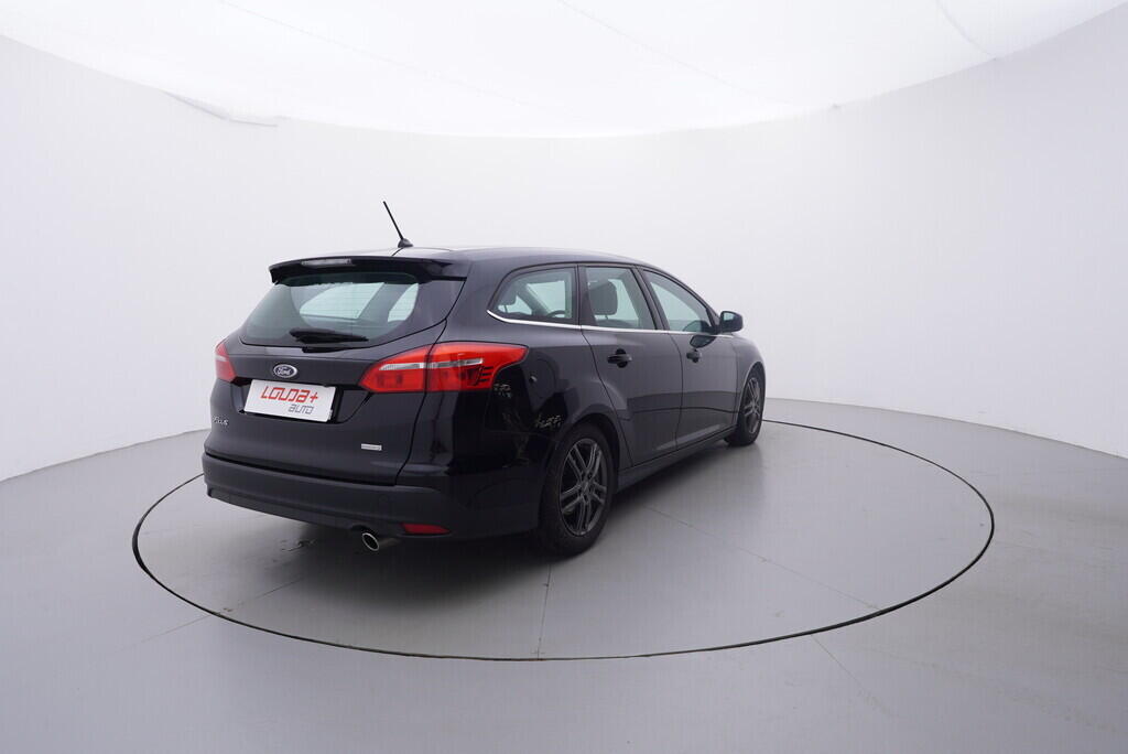 OV190V09702_14.webp_FOCUS Titanium 1.5  134 kW manuál