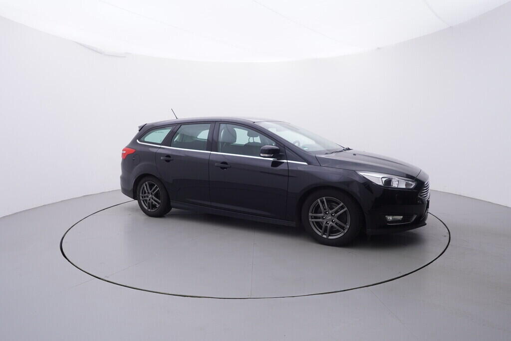 OV190V09702_16.webp_FOCUS Titanium 1.5  134 kW manuál