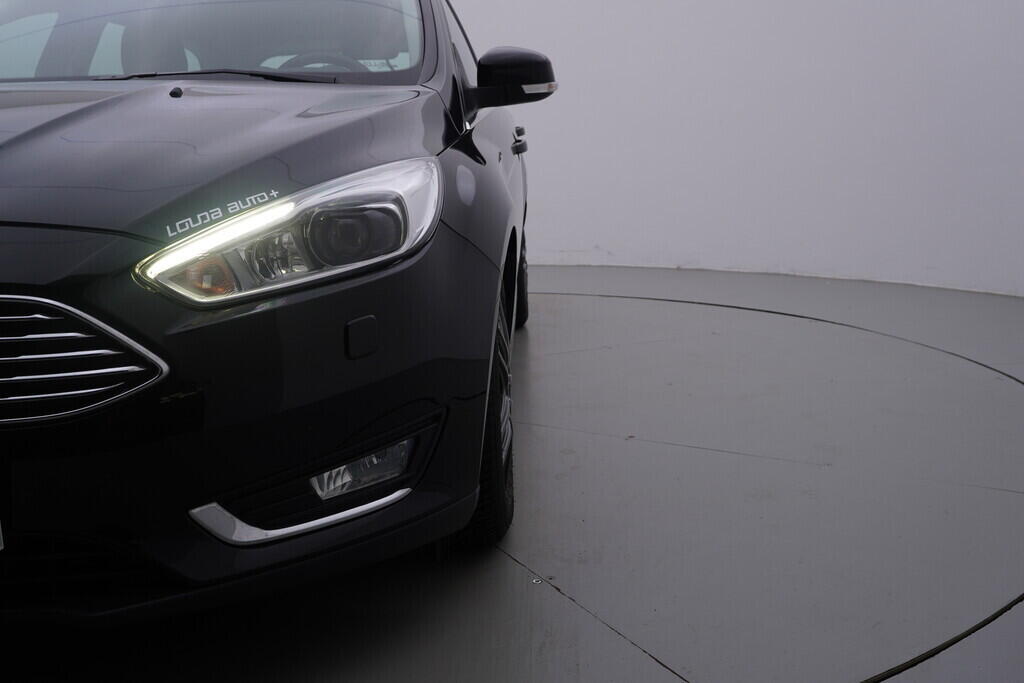 OV190V09702_39.webp_FOCUS Titanium 1.5  134 kW manuál