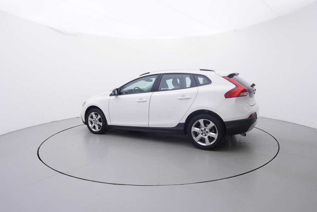 OV190V09703_12.webp_V40 Cross Country Business 2.0  88 kW manuál