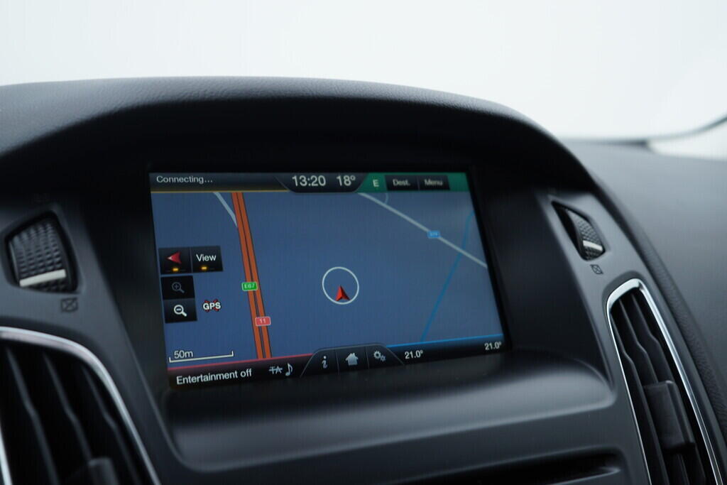 OV190V09704_28.webp_FOCUS Titanium 1.0  92 kW manuál