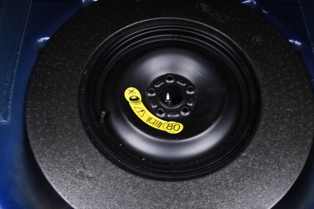 OV190V09704_36.webp_FOCUS Titanium 1.0  92 kW manuál