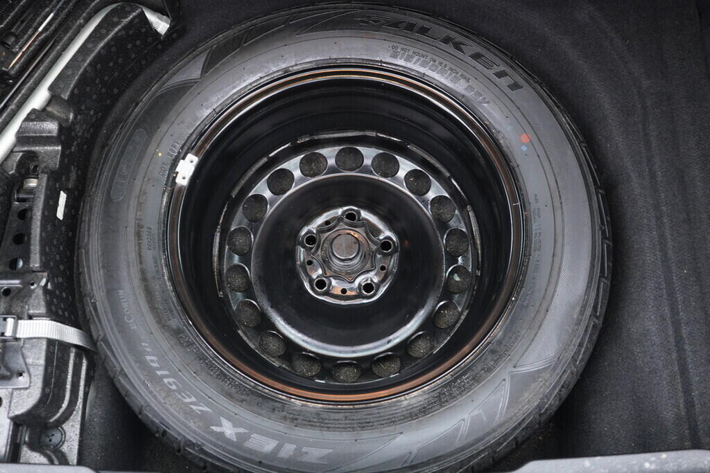 OV190V09705_40.webp_PASSAT VARIANT Comfortline 1.6 TDI 88 kW manuál