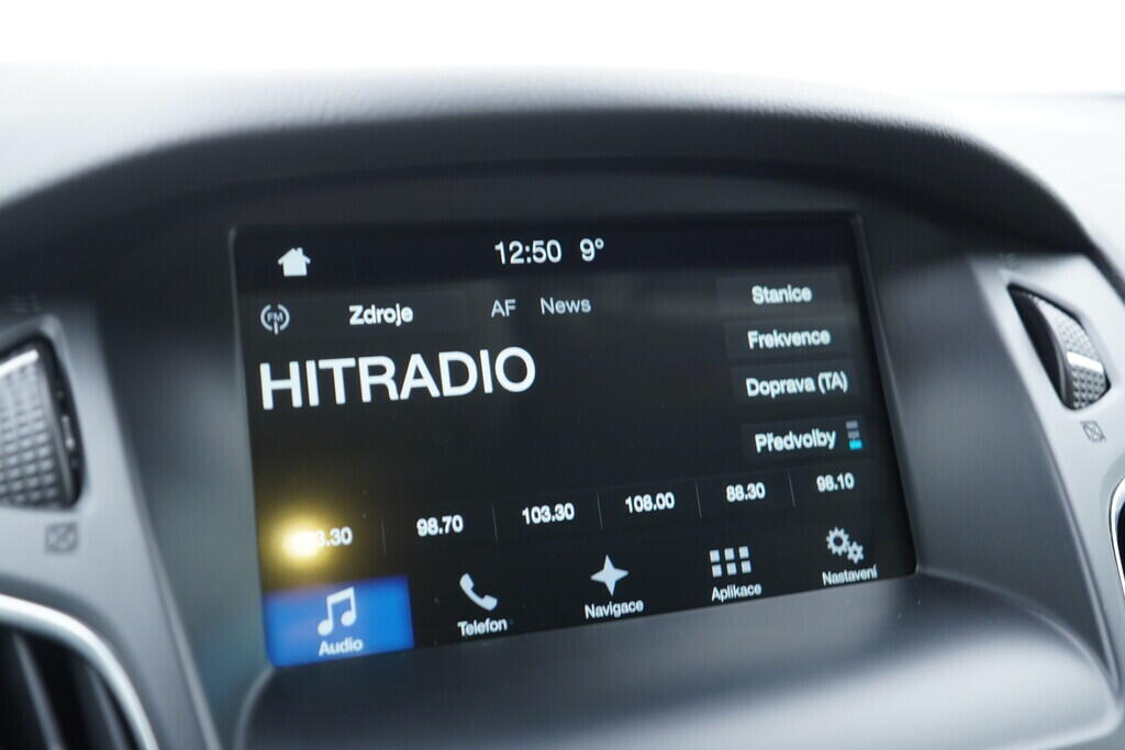 OV190V09711_30.webp_FOCUS ST-line Titanium 1.5  110 kW manuál