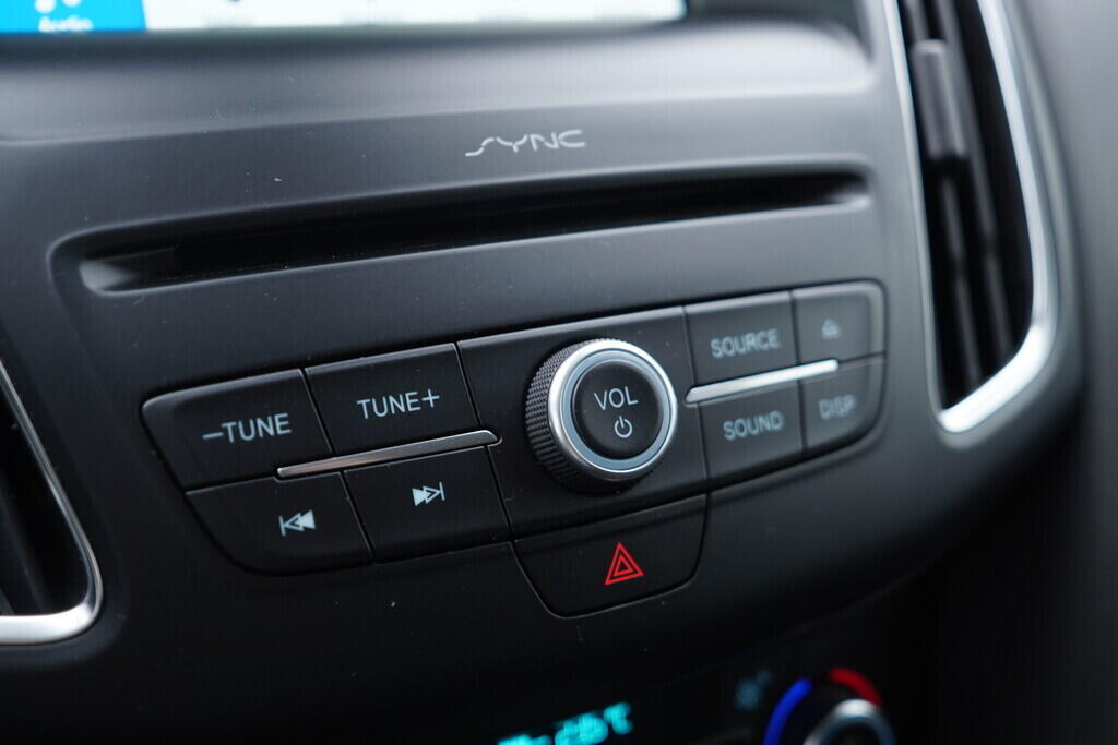 OV190V09711_31.webp_FOCUS ST-line Titanium 1.5  110 kW manuál