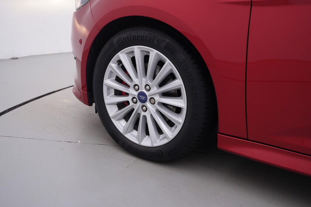 OV190V09711_37.webp_FOCUS ST-line Titanium 1.5  110 kW manuál