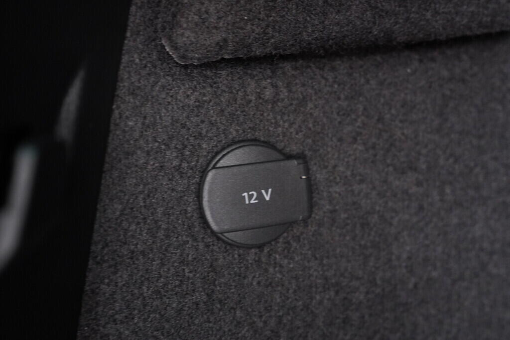 OV190V09721_40.webp_KAROQ Selection 1.5 TSI 110 kW automat, DPH