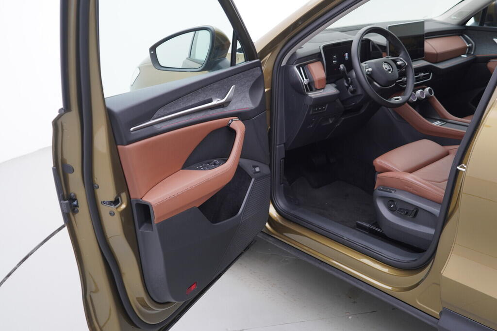 OV190V09724_18.webp_KODIAQ Selection 2.0 TDI 142 kW automat, DPH