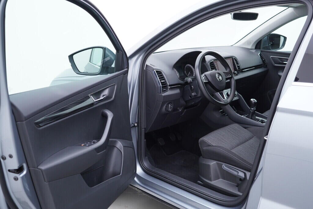OV190V09725_18.webp_KAROQ Style 1.6 TDI 85 kW manuál, DPH