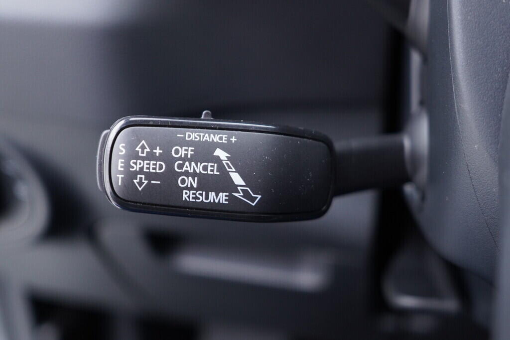 OV190V09725_24.webp_KAROQ Style 1.6 TDI 85 kW manuál, DPH