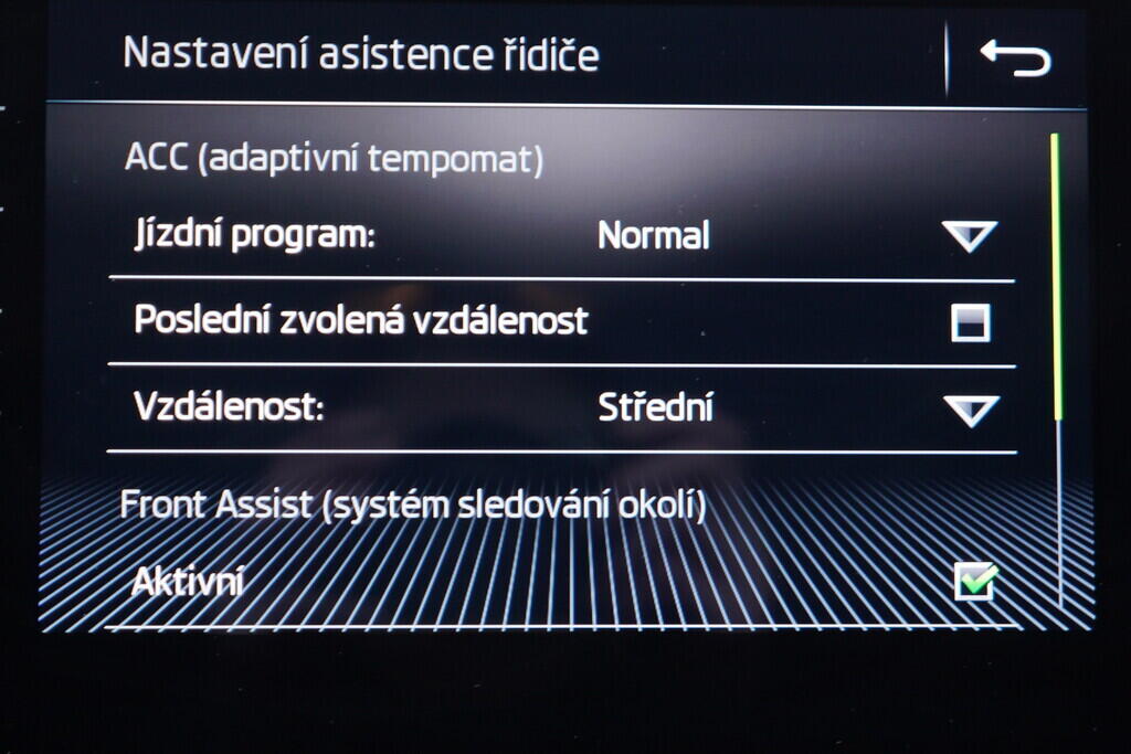 OV190V09725_29.webp_KAROQ Style 1.6 TDI 85 kW manuál, DPH