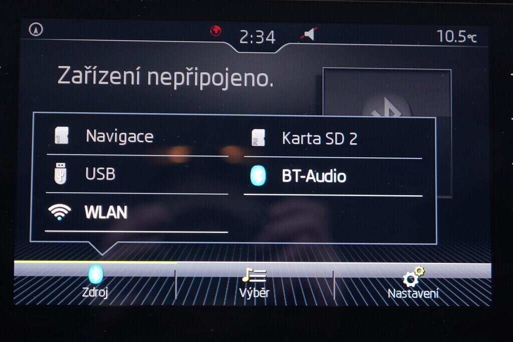 OV190V09725_30.webp_KAROQ Style 1.6 TDI 85 kW manuál, DPH