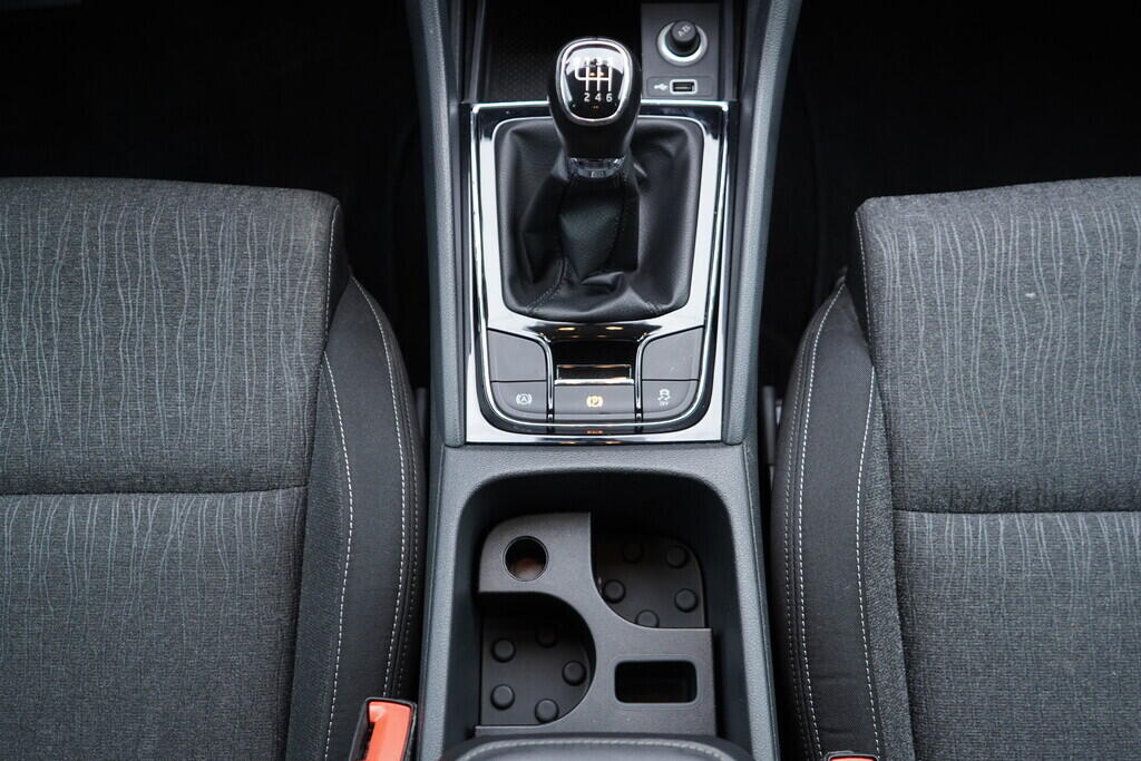 OV190V09725_34.webp_KAROQ Style 1.6 TDI 85 kW manuál, DPH