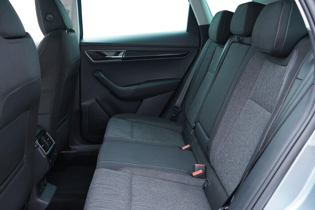 OV190V09725_38.webp_KAROQ Style 1.6 TDI 85 kW manuál, DPH