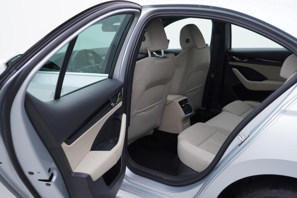 OV190V09726_36.webp_OCTAVIA Style 2.0 TDI 110 kW automat, DPH