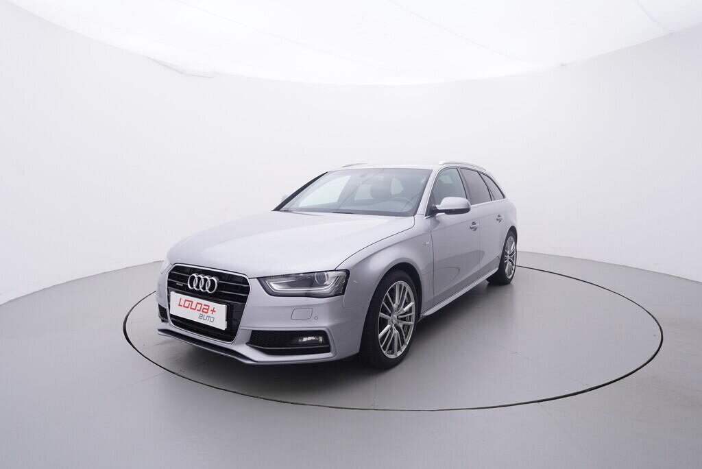 OV190V09728_10.webp_A4 AVANT S-line 3.0 TDI 180 kW manuál, DPH