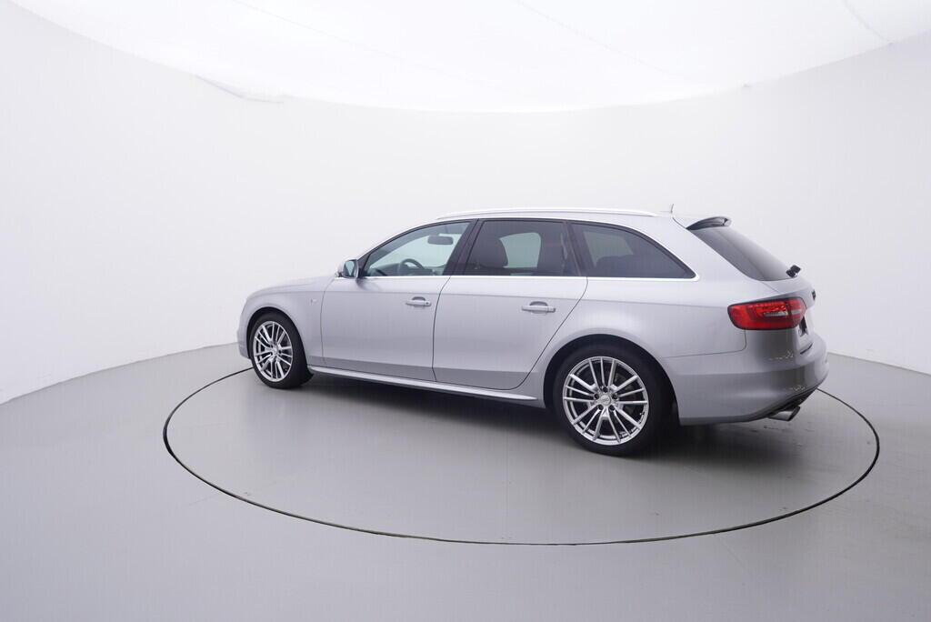 OV190V09728_12.webp_A4 AVANT S-line 3.0 TDI 180 kW manuál, DPH