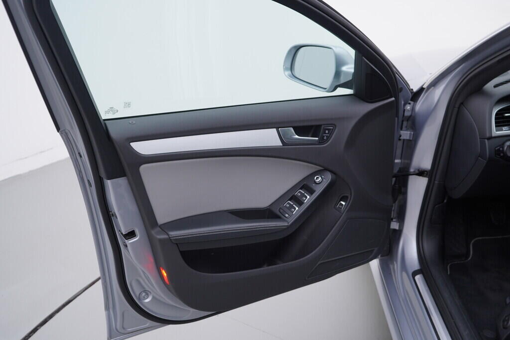 OV190V09728_19.webp_A4 AVANT S-line 3.0 TDI 180 kW manuál, DPH