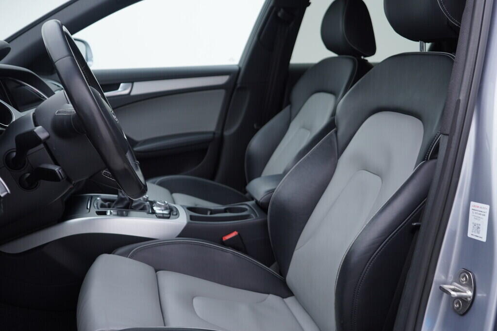 OV190V09728_22.webp_A4 AVANT S-line 3.0 TDI 180 kW manuál, DPH