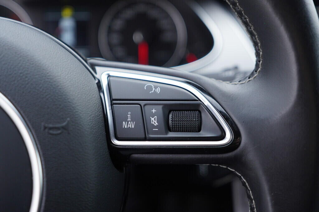 OV190V09728_26.webp_A4 AVANT S-line 3.0 TDI 180 kW manuál, DPH