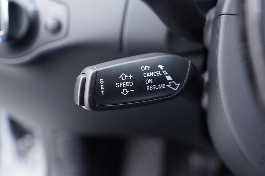 OV190V09728_50.webp_A4 AVANT S-line 3.0 TDI 180 kW manuál, DPH