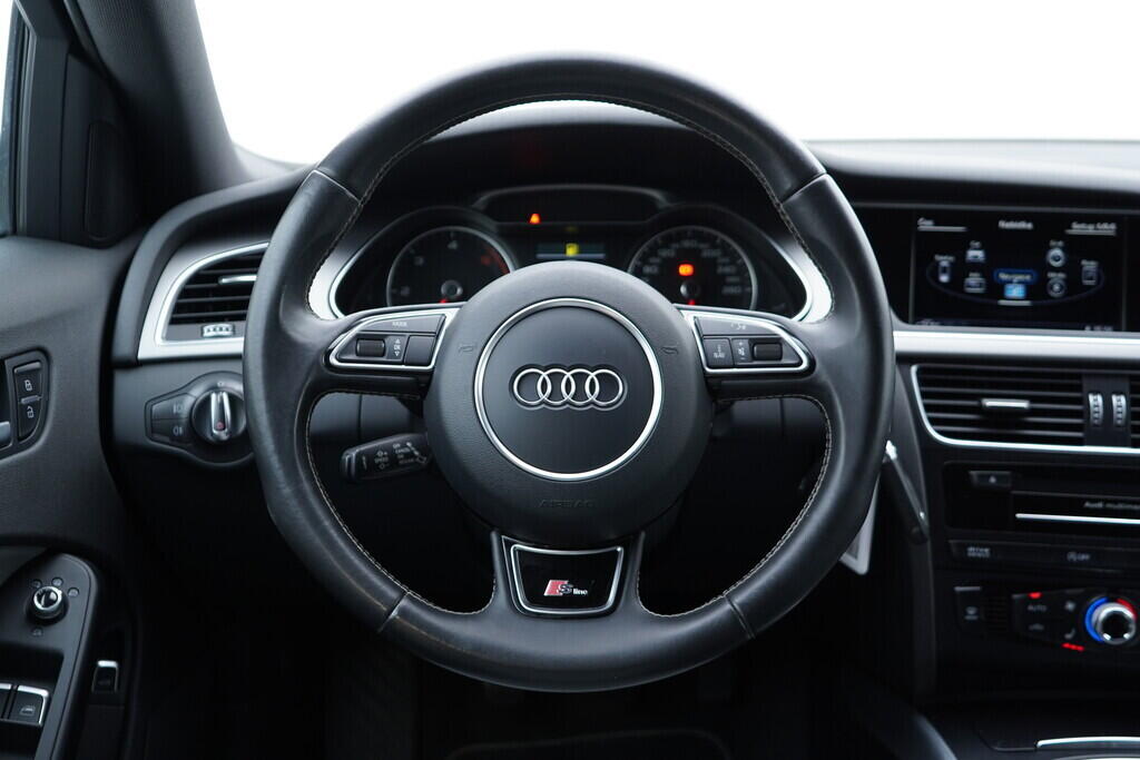 OV190V09728_53.webp_A4 AVANT S-line 3.0 TDI 180 kW manuál, DPH