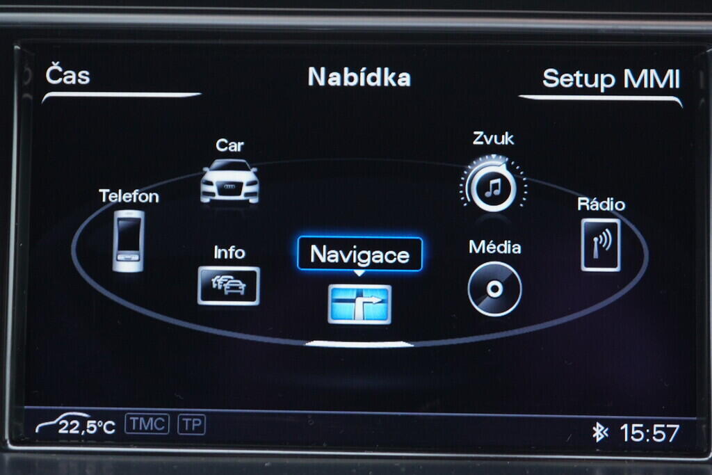 OV190V09728_54.webp_A4 AVANT S-line 3.0 TDI 180 kW manuál, DPH