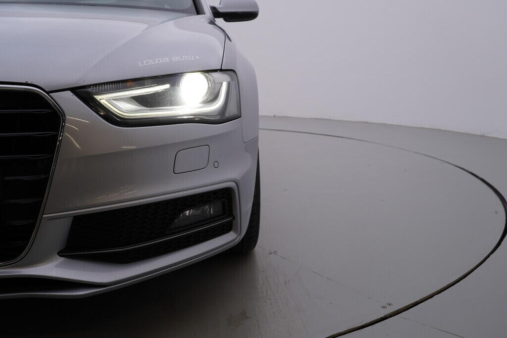 OV190V09728_66.webp_A4 AVANT S-line 3.0 TDI 180 kW manuál, DPH