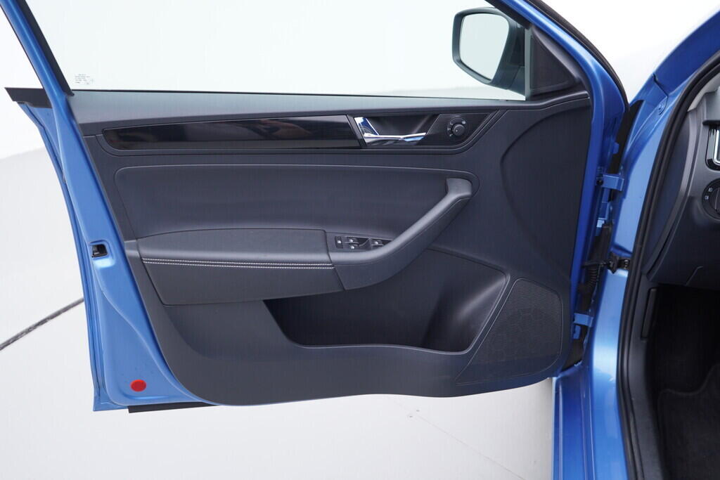 OV190V09730_19.webp_RAPID Style 1.0 TSI 70 kW automat