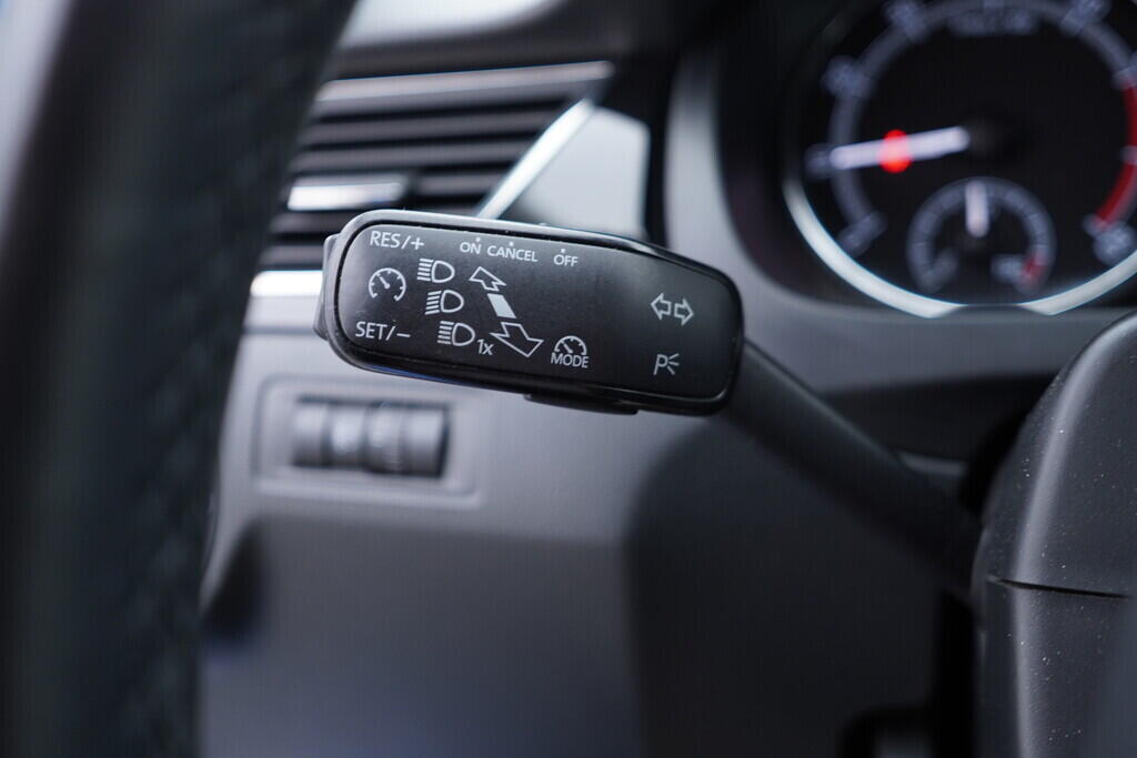 OV190V09730_24.webp_RAPID Style 1.0 TSI 70 kW automat